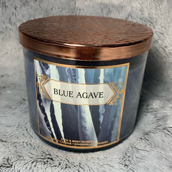 Blue Agave 3-wick candle from Bath & Body Works (2017) - Picture 1 of 3